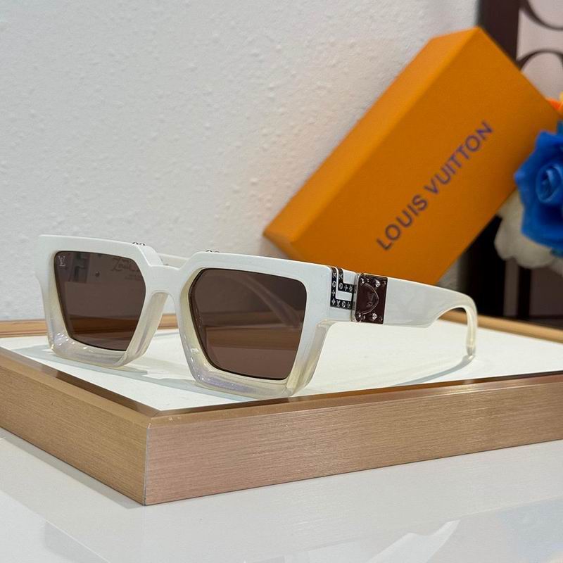 Louis Vuitton Sunglasses ID:20260319-230